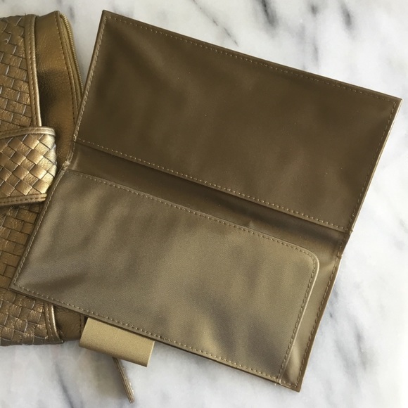 Buxton Woven Wallet “New” - Picture 5 of 6